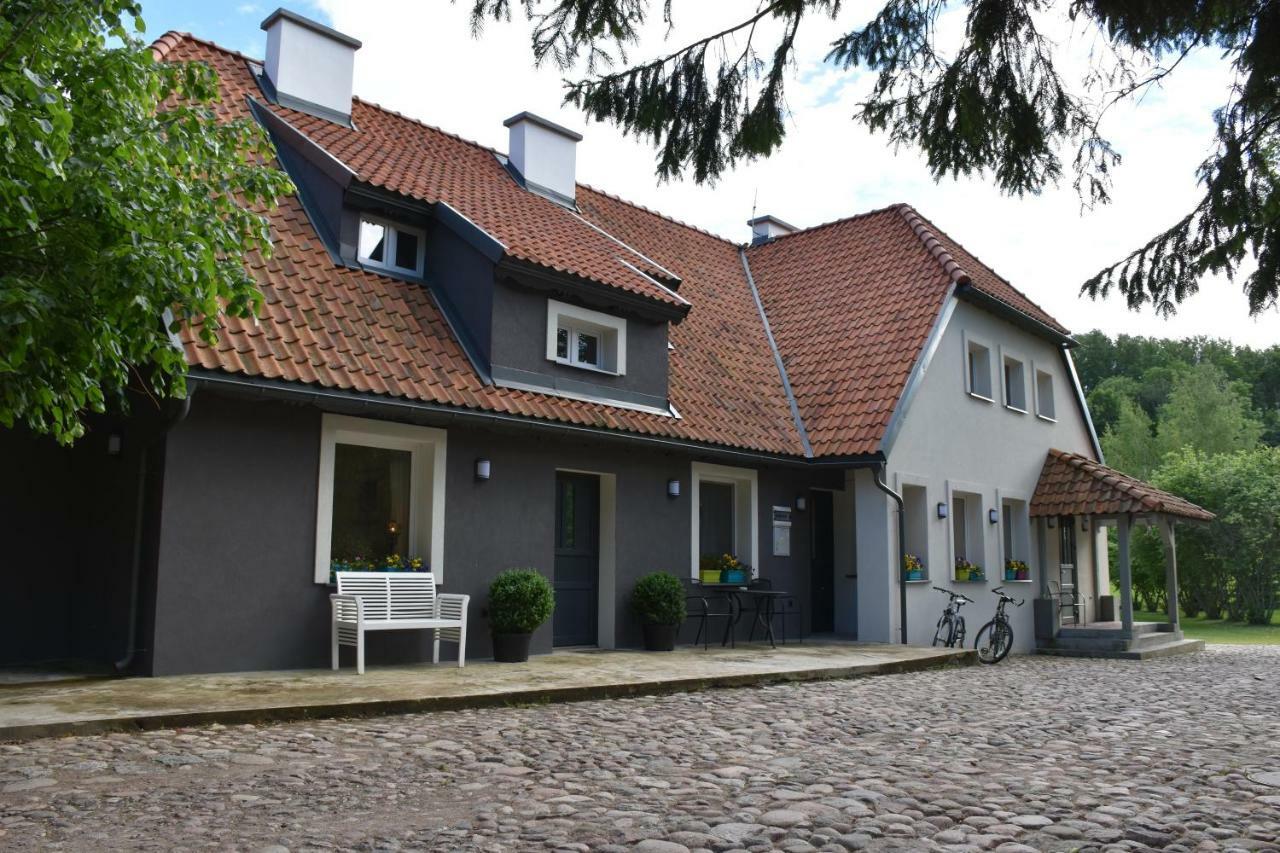 Dom Ogrodnika Casa de hóspedes Biala Olecka Exterior foto
